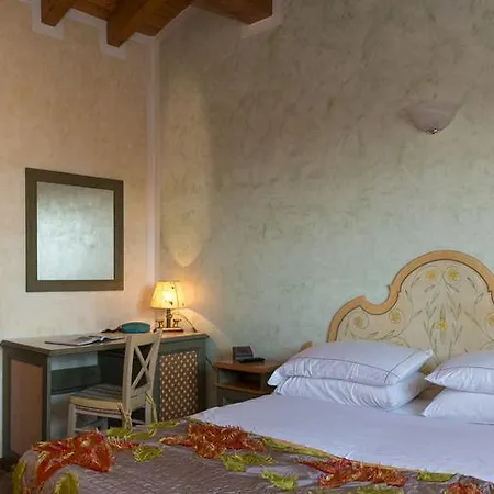 Otel West Garda Padenghe sul Garda