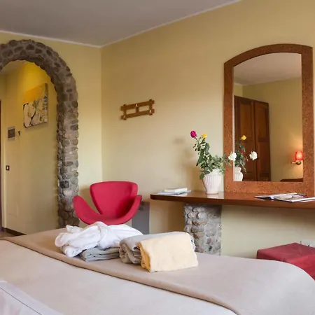 Otel West Garda