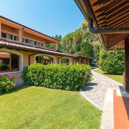 Szálloda West Garda